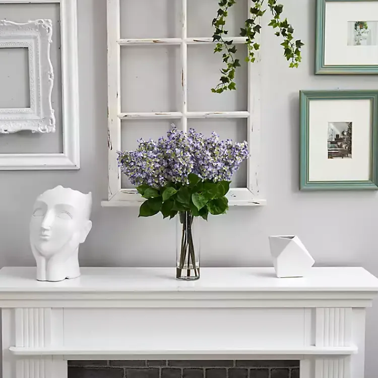 Outlet Lilac Arrangement in Glass Vase Arrangements & Greenery
