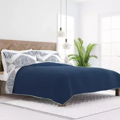 Kirklands Home Quilts|Navy Diamond Line Reversible 3-pc. Queen Quilt Set